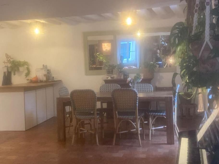 Grande Maison A Semur En Plein Coeur Historique Esterno foto